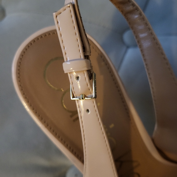 Calvin Klein kitten heels 7.5 - Picture 5 of 8